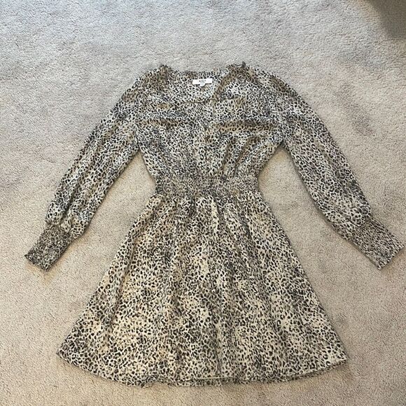 BB DAKOTA Steve Madden Taupe Leopard Print Smocked Mini Dress Size XS - Picture 1 of 12